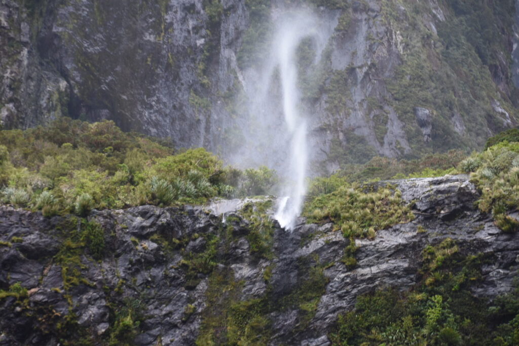 Aufsteigener Wasserfall